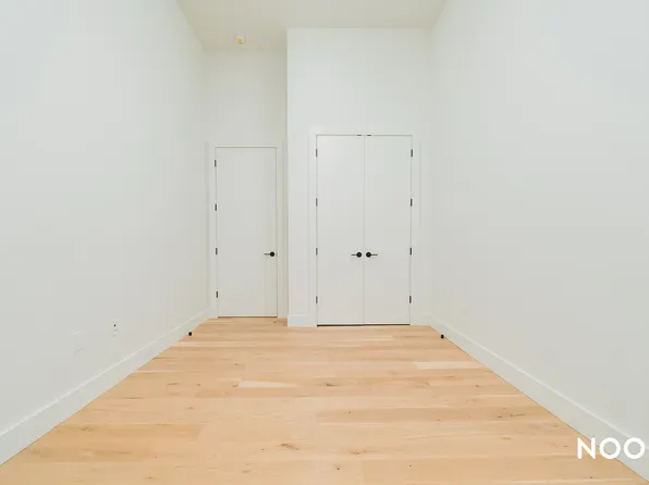 10 Quincy Street image 5 of 27