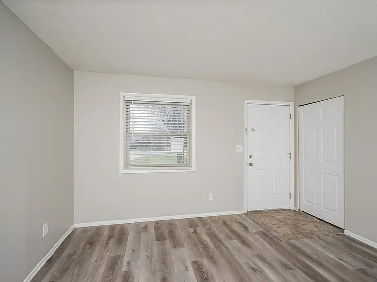 7414 Terry Rd — Photo 5