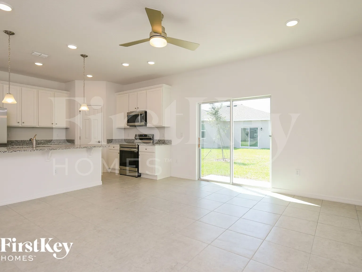 4 bed, 2.0 bath, 2001 sqft, $2,245 — Photo 3