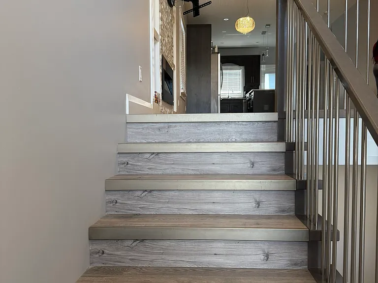 208 Barrett St — Photo 12