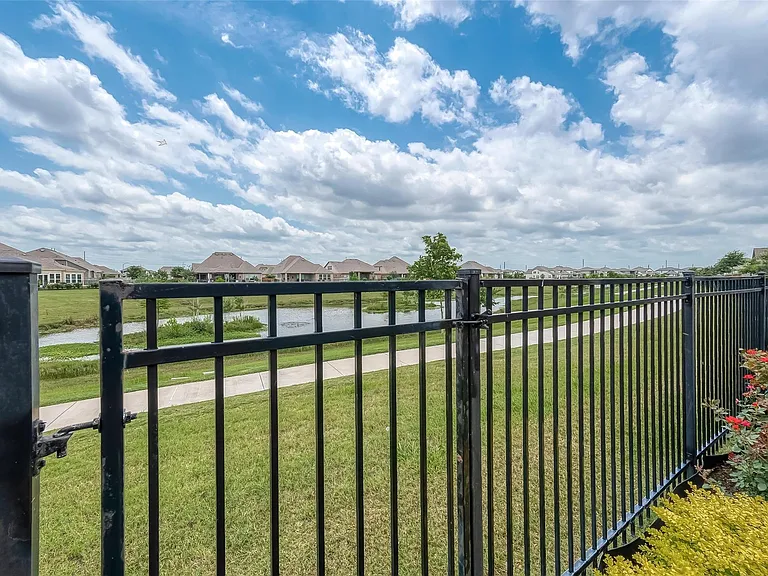 1838 Smithers Landing Dr — Photo 46