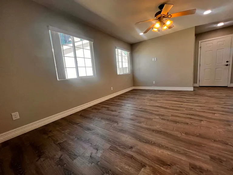 396 Riverfront Dr — Photo 86