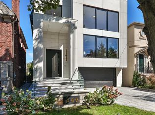 449 Elm Rd, Toronto, ON M5M3W8