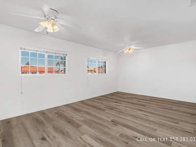 13327 Entreken Ave — Photo 22