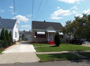 53 Clayton St, Buffalo, NY 14207