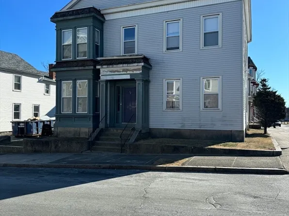 54 Russell St, New Bedford, MA 02740