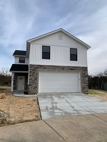 170 Settlers Way Photo 1