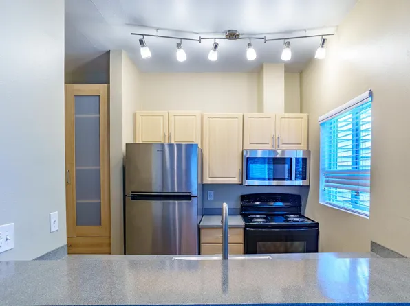 3652 Interlake Ave N Unit 11, Seattle, WA 98103
