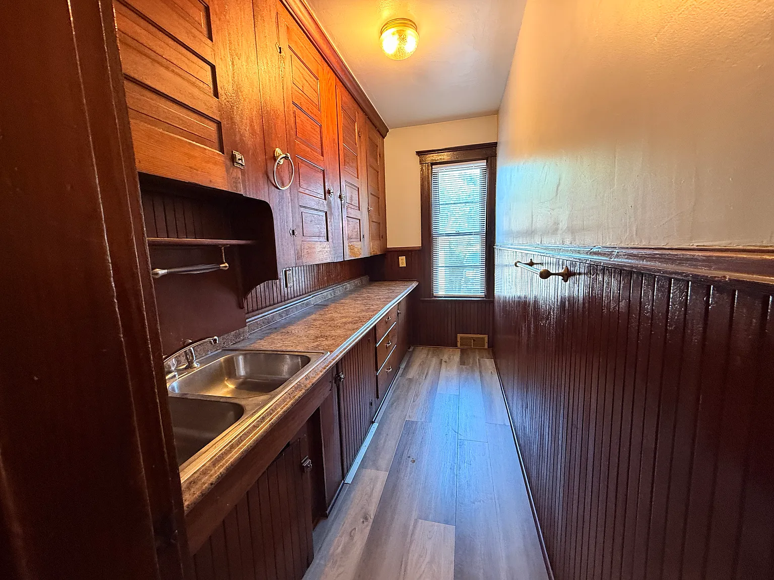 3 bed, 1078 sqft, $2,000 — Photo 4