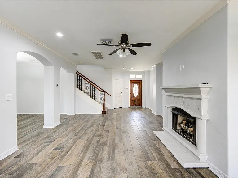 4340 Lake Walk Ct — Photo 8