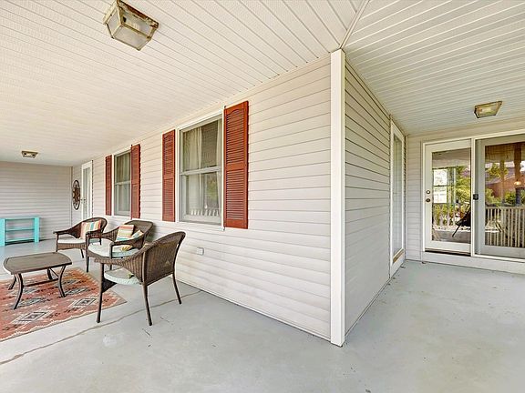 5th image of 2811 E David Dr