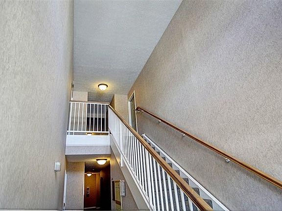 2nd image of 2640 Netherland Dr APT 207