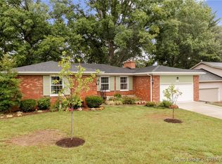 1330 Miller Ln, New Albany, IN