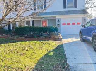 4617 Hinsdale St, Virginia Beach, VA 23462