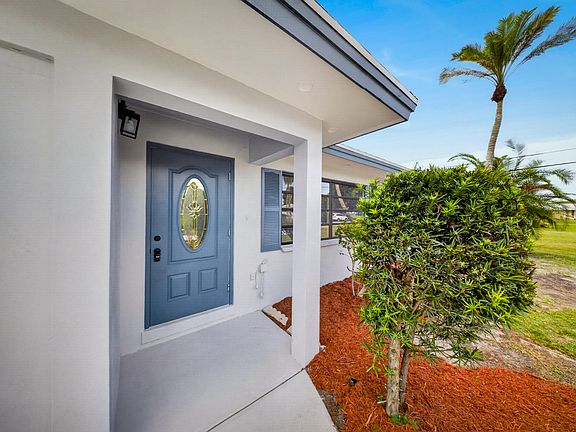 3rd image of 779 Lomas Street