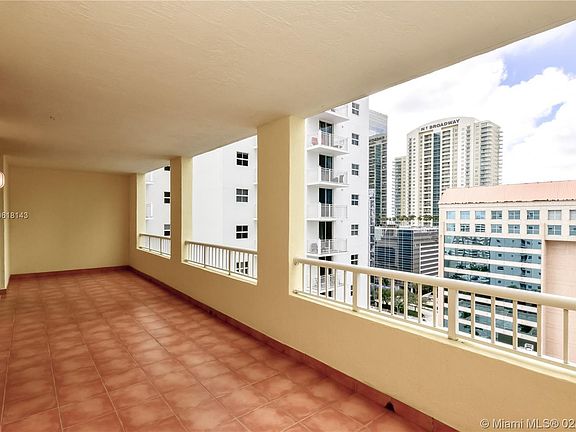 4th image of 170 SE 14th St #D2