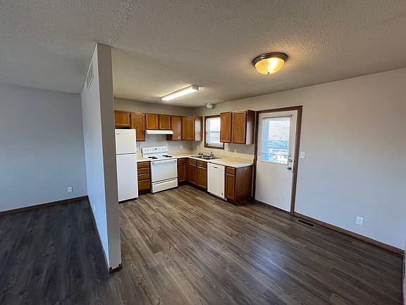 4th image of 2408 NW 51st St