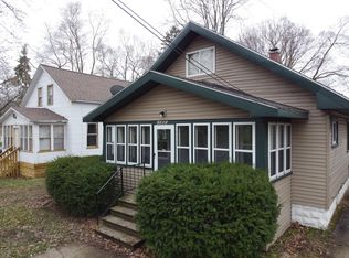 1351 Chestnut St, Muskegon, MI 49442