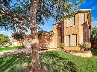 1045 Iron Horse Dr, Saginaw, TX 76131