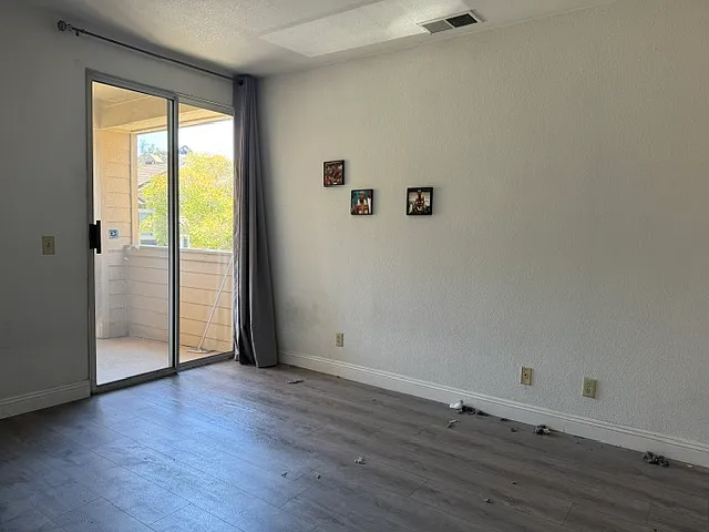 5159 Fairbanks Cmn — Photo 3