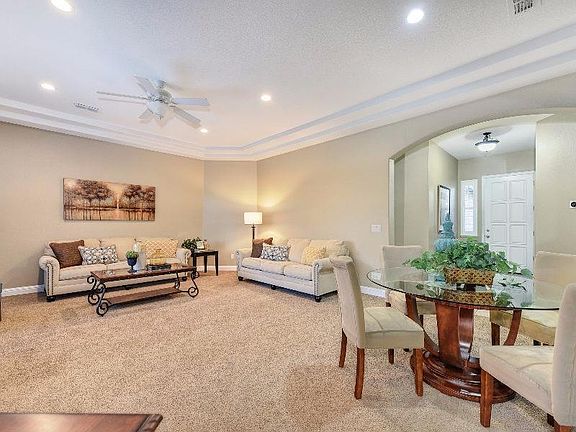 5th image of 8325 Leatherleaf Ct