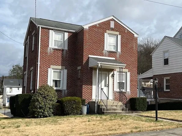 629 Hertzog Ave, Fountain Hill, PA 18015
