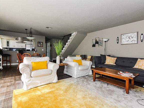 4th image of 345 W Alameda Ave Unit 201
