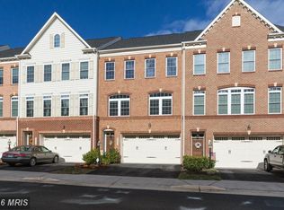 42632 Offenham Ter, Chantilly, VA 20152