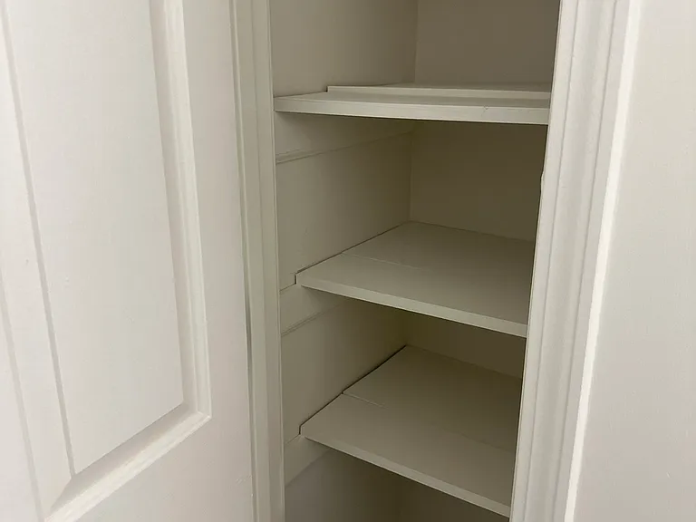 2905 Burch Ave #12 — Photo 41