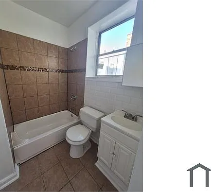 119 Bragaw Ave #1 — Photo 5