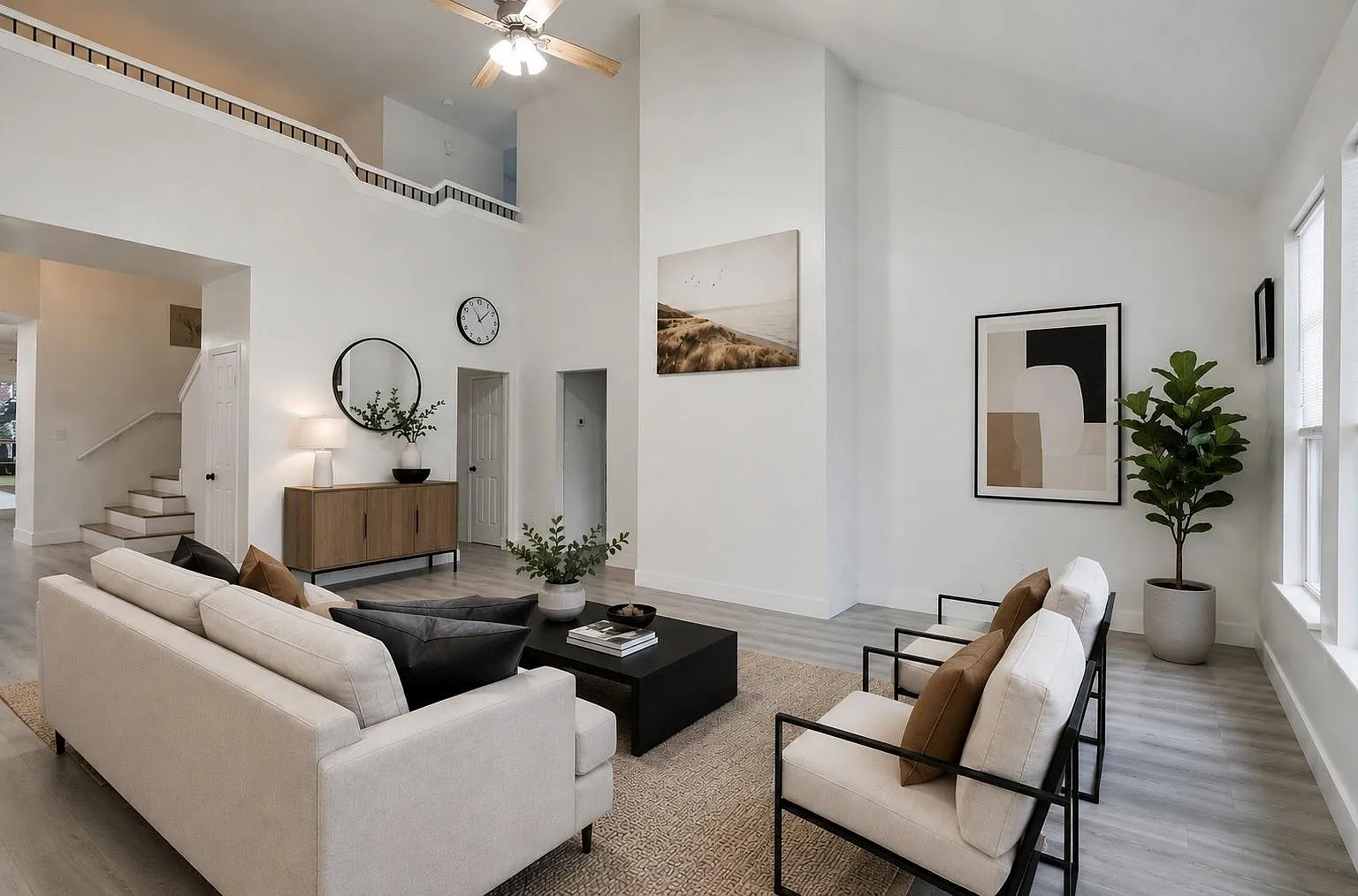 4 bed, 2.5 bath, 2846 sqft, $2,800 — Photo 2