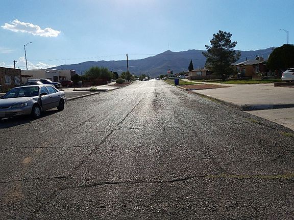 4th image of 4021 Hamilton Ave