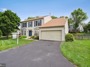 2786 Maple Ridge Dr, Woodbridge, VA 22192