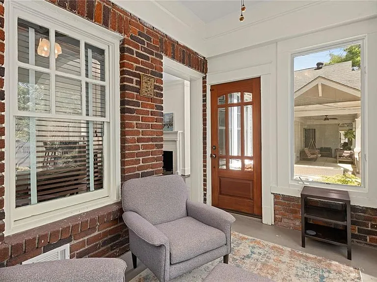 648 Cresthill Ave NE — Photo 11