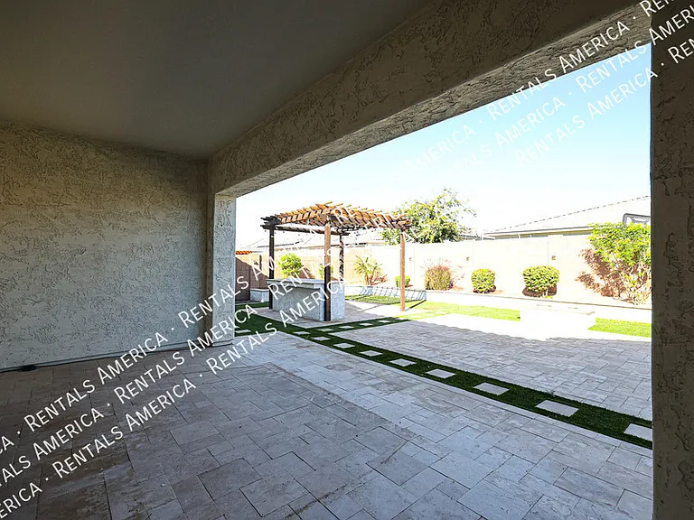8544 W Midway Ave — Photo 34