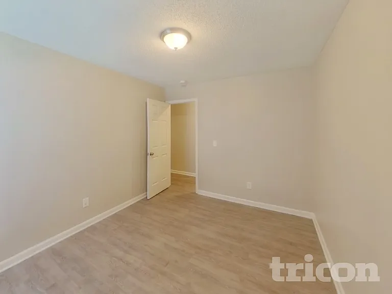 80 Springway Dr — Photo 9