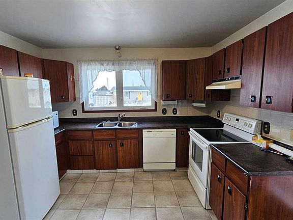 5th image of 4618 W Westminster Ave