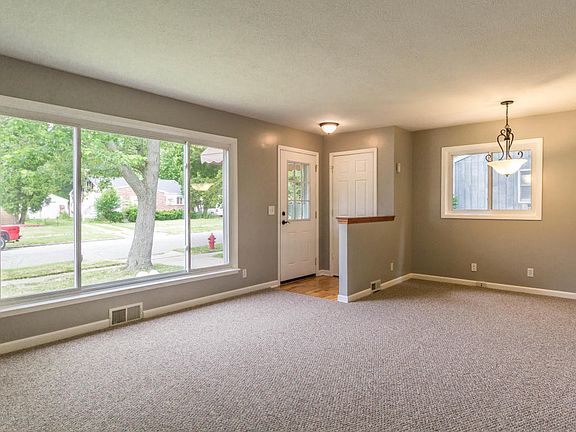 2nd image of 1108 Boynton Dr