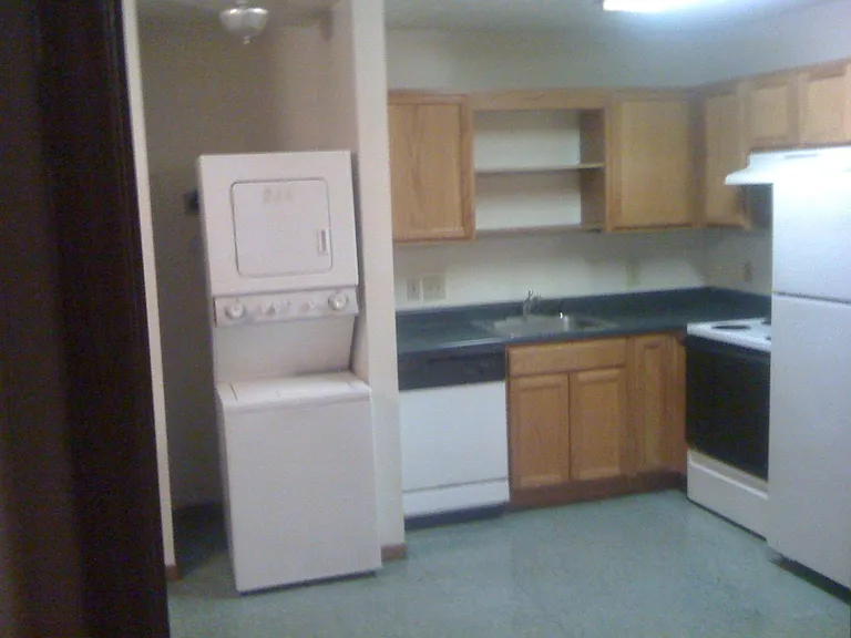 610 South St #9 — Photo 2
