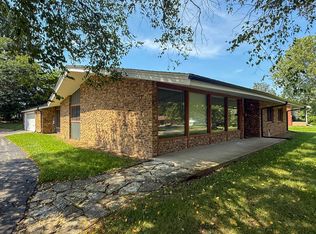 820 Iroquois Trl, Niles, MI 49120