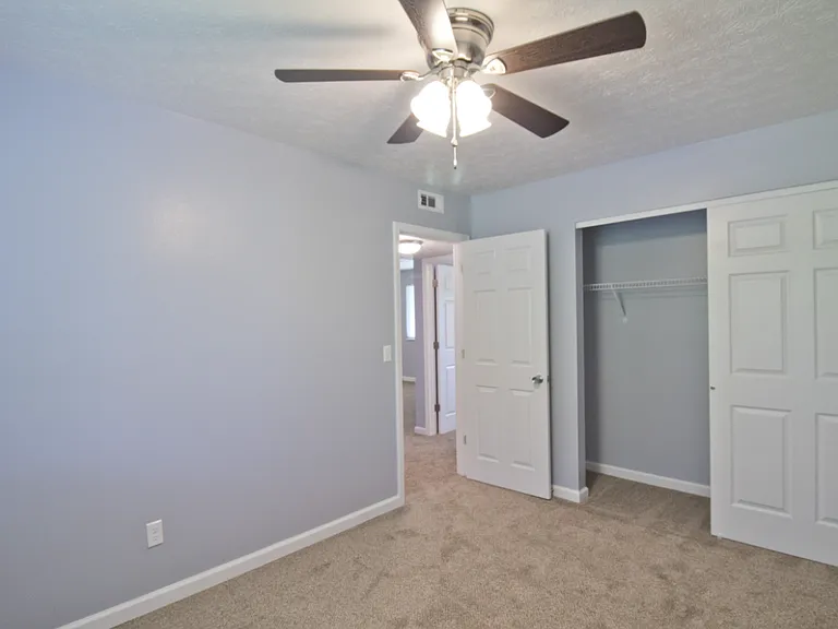 127 Dorset Ct — Photo 12