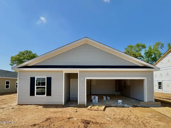 166 N Squires Run Lane, Richlands, NC 28574
