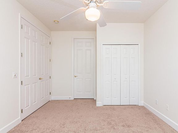 5th image of 8 Lionshead Dr