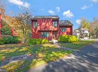 6118 Lee Brooke Pl, Springfield, VA 22152