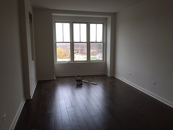 4th image of 300 Anthony Ave Unit 510