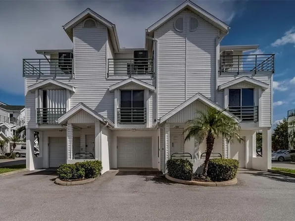 320 Island Way APT 402, Clearwater, FL 33767