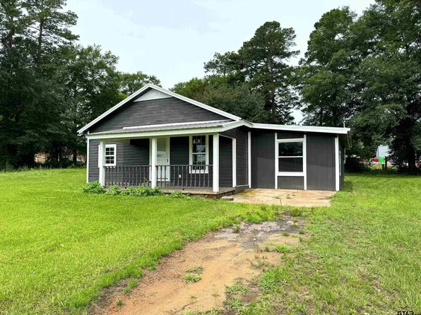 106 S Peach St, Ore City, TX 75683