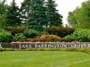 1225 Oak Hill Rd APT A, Lake Barrington, IL 60010