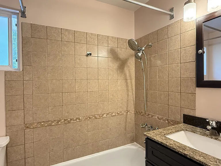 100 Belvedere Dr #7 — Photo 9