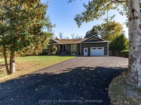 23 Pierce St N, South Bruce Peninsula, ON N0H 2T0